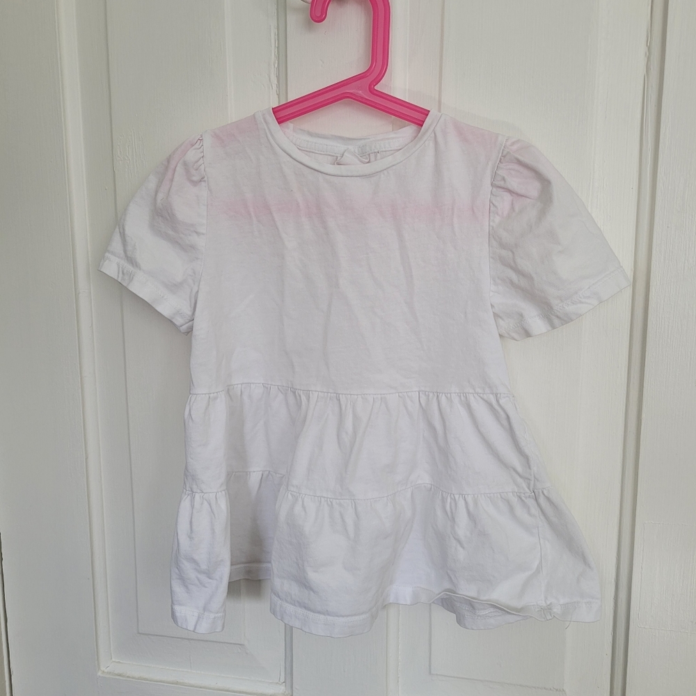 💰3 for $30. Girls white frilly tshirt. Zara. Size 8. But fits small (6).